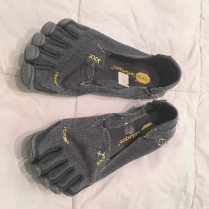 Vibram Five Fingers CVT-Hemp casual slip on shoes